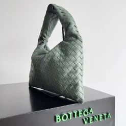 Alternative view of BOTTEGA VENETA Shoulder Bags Green 41X20X8CM H8010060181