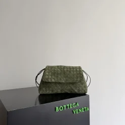 BOTTEGA VENETA Shoulder Bags Green-Black 33X19X8CM H8010065324