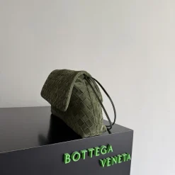 Alternative view of BOTTEGA VENETA Shoulder Bags Green-Black 33X19X8CM H8010065324