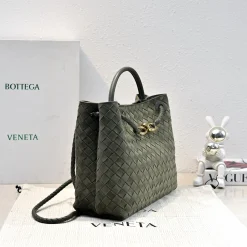 Alternative view of BOTTEGA VENETA Shoulder Bags Green-Gold 32X25X11CM A18010065123