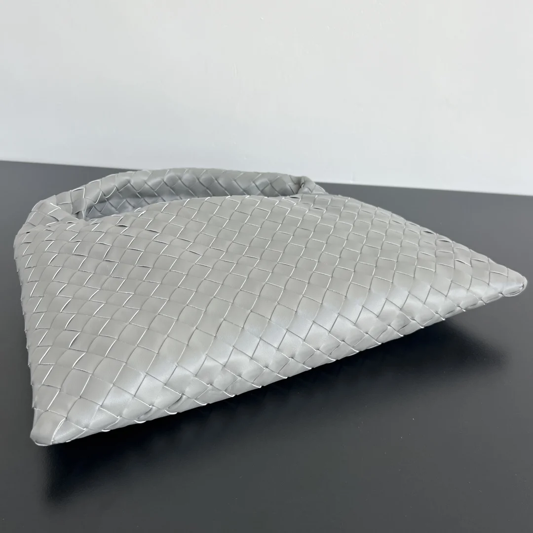 BOTTEGA VENETA Shoulder Bags Grey 41X20.5X7.5CM H8010060239 - Image 3