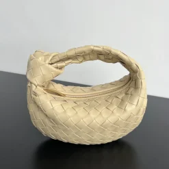 BOTTEGA VENETA Shoulder Bags Intrecciato Lambskin Beige 23X28X8CM E6010061260
