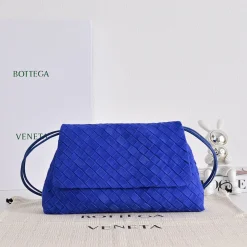 BOTTEGA VENETA Shoulder Bags Intrecciato Leather Blue 33X19X8CM G8010065310