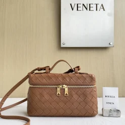 BOTTEGA VENETA Shoulder Bags Intrecciato Leather Brown-Gold 22X12.5X5CM F8010064829