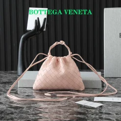 BOTTEGA VENETA Shoulder Bags Intrecciato Leather Pink 21X16.6X1CM F8010065365