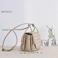 Alternative view of BOTTEGA VENETA Shoulder Bags Lamb Leather Beige 21X11X9CM F8010065422