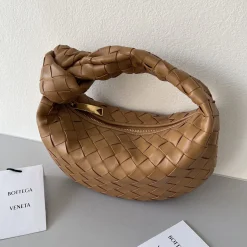 Alternative view of BOTTEGA VENETA Shoulder Bags Lamb Leather Brown 23X15X5CM E6010061619