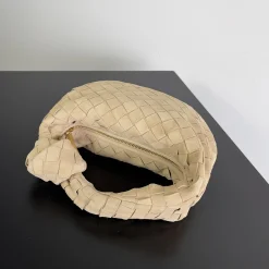 Alternative view of BOTTEGA VENETA Shoulder Bags Lambskin Beige 23X15X5CM E6010061946