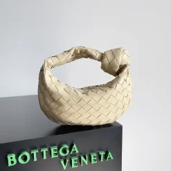 BOTTEGA VENETA Shoulder Bags Lambskin Beige 23X15X5CM E6010062123