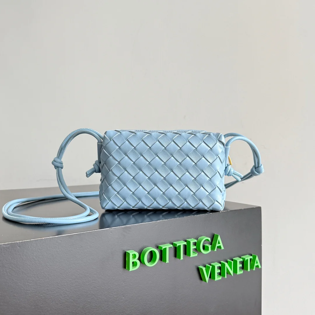 BOTTEGA VENETA Shoulder Bags Lambskin Blue-Gold 17X10X6CM G8010065855