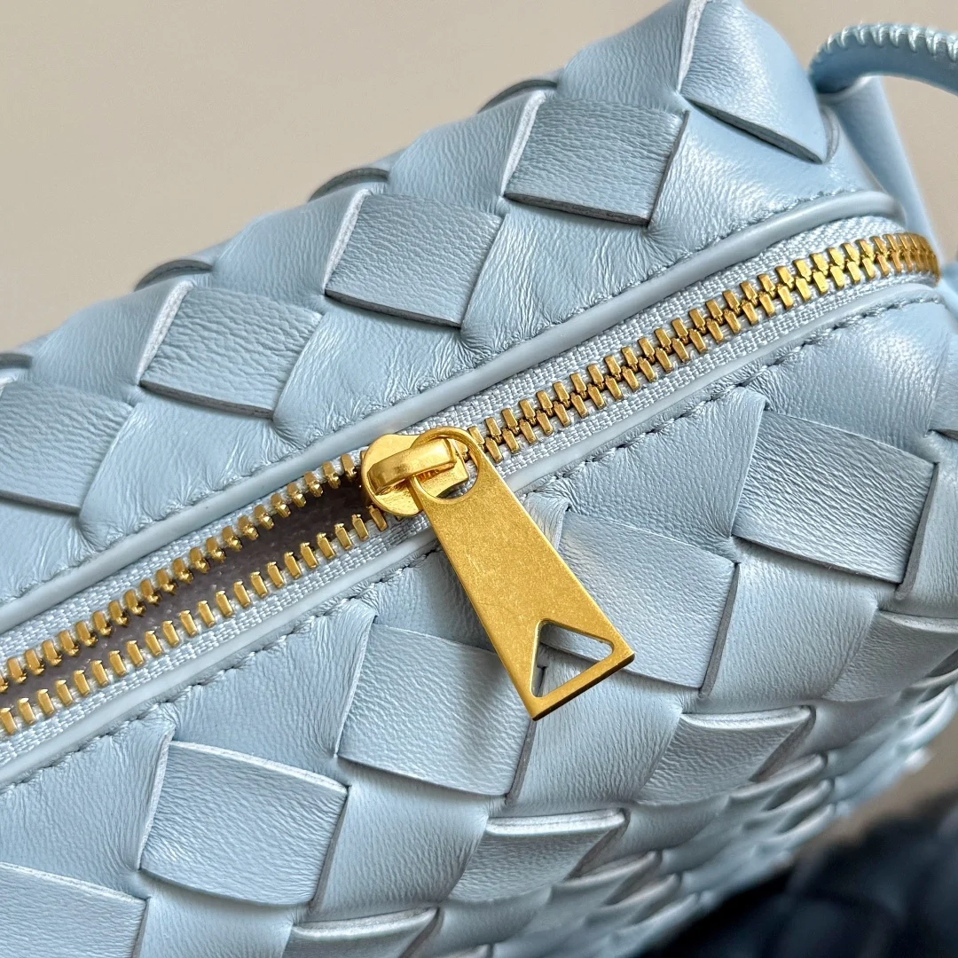 BOTTEGA VENETA Shoulder Bags Lambskin Blue-Gold 17X10X6CM G8010065855 - Image 6