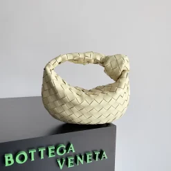 BOTTEGA VENETA Shoulder Bags Lambskin Cream 23X15X5CM E6010062044