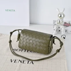 Alternative view of BOTTEGA VENETA Shoulder Bags Lambskin Leather Green 21X11X9CM F8010065424