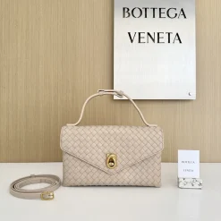 BOTTEGA VENETA Shoulder Bags Leather Beige-Gold 16X25X5.5CM H3010062596