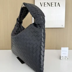 Alternative view of BOTTEGA VENETA Shoulder Bags Leather Black 46X10X21CM I8010060465