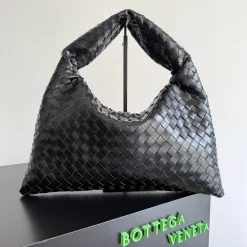 BOTTEGA VENETA Shoulder Bags Leather Black 46X21X10CM I8010060604