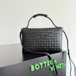Alternative view of BOTTEGA VENETA Shoulder Bags Leather Black-Gold 25X16X5.5CM H3010062693