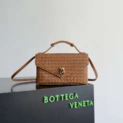 BOTTEGA VENETA Shoulder Bags Leather Brown-Gold 25X16X5.5CM H3010062698