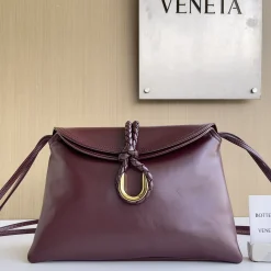 BOTTEGA VENETA Shoulder Bags Leather Burgundy-Gold 30X20X8CM H4010064056