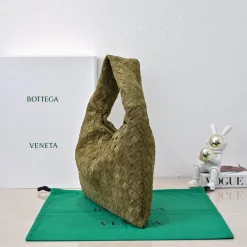 Alternative view of BOTTEGA VENETA Shoulder Bags Leather Green 41X20.5X7.5CM H8010060043
