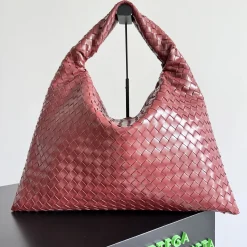 BOTTEGA VENETA Shoulder Bags Leather Red 53X24X13CM A08010061097