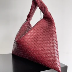 Alternative view of BOTTEGA VENETA Shoulder Bags Leather Red 53X24X13CM A08010061106