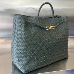 Alternative view of BOTTEGA VENETA Shoulder Bags Nappa Lambskin Green-Gold 45X22X34CM A88010065576