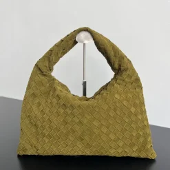BOTTEGA VENETA Shoulder Bags Olive 41X20.5X7.5CM I3010060310
