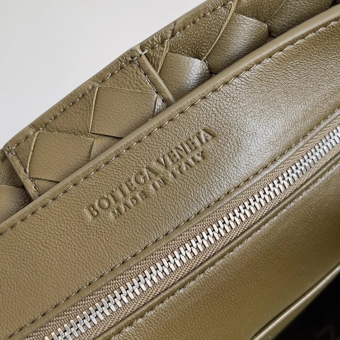 BOTTEGA VENETA Shoulder Bags Olive-Silver 32X24X12CM A13010065792 - Image 7