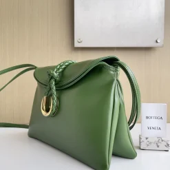 Alternative view of BOTTEGA VENETA Shoulder Bags Smooth Calf Leather Green-Gold 27X16X6CM G5010064108