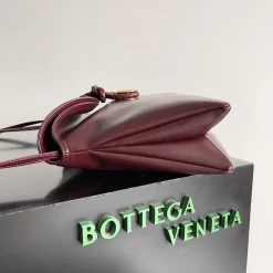Alternative view of BOTTEGA VENETA Shoulder Bags Smooth Leather Burgundy-Gold 30X20X8CM H4010064021