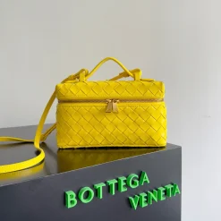 BOTTEGA VENETA Shoulder Bags Suede Yellow-Gold 22X12.5X5CM H7010064764