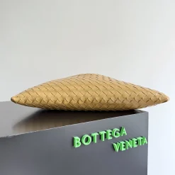 Alternative view of BOTTEGA VENETA Shoulder Bags Tan 46X21X10CM I8010060609
