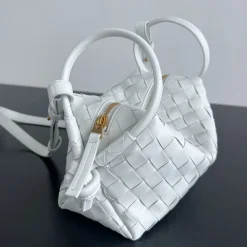 Alternative view of BOTTEGA VENETA Shoulder Bags White 19X12X9CM F8010065228