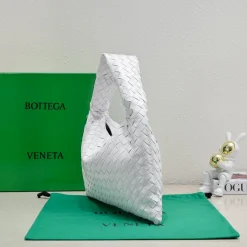 Alternative view of BOTTEGA VENETA Shoulder Bags White 41X20.5X7.5CM H8010060049