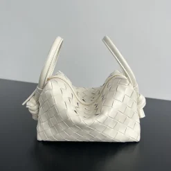 BOTTEGA VENETA Shoulder Bags White-Gold 19X12X9CM F8010065226