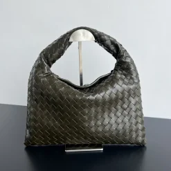 BOTTEGA VENETA Shoulder Bags Woven Leather Brown-Green 41X20.5X7.5CM H8010060235