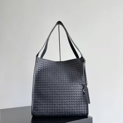 BOTTEGA VENETA Totes Bags Black 34.5X36X21CM A43010064969