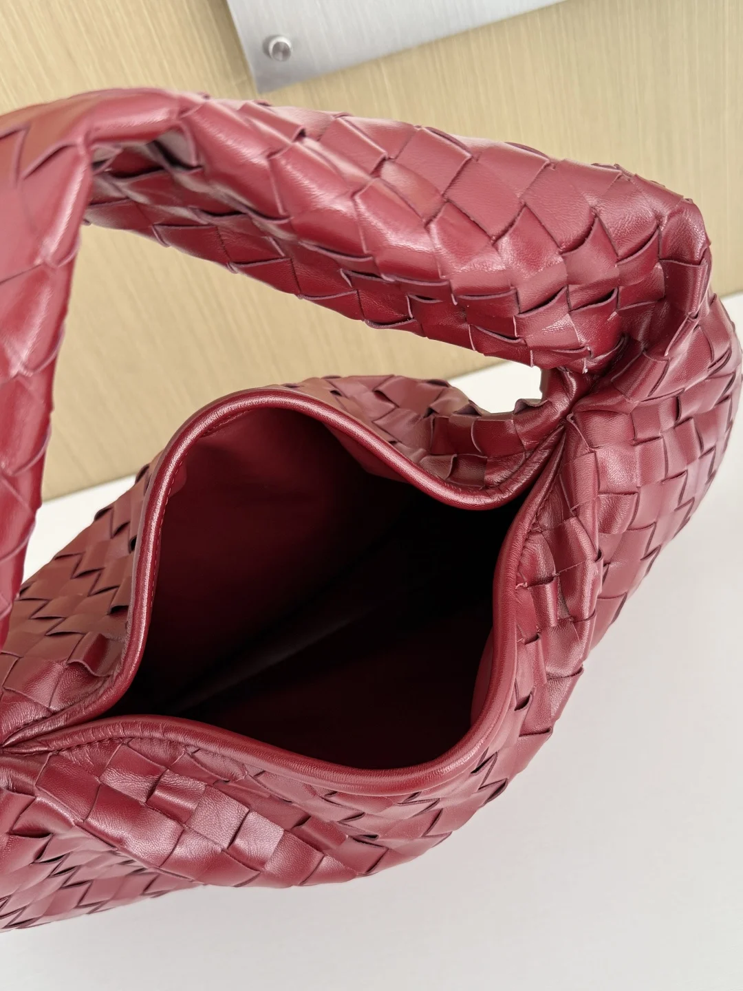 BOTTEGA VENETA Totes Bags Red 46X10X21CM I8010060472 - Image 9