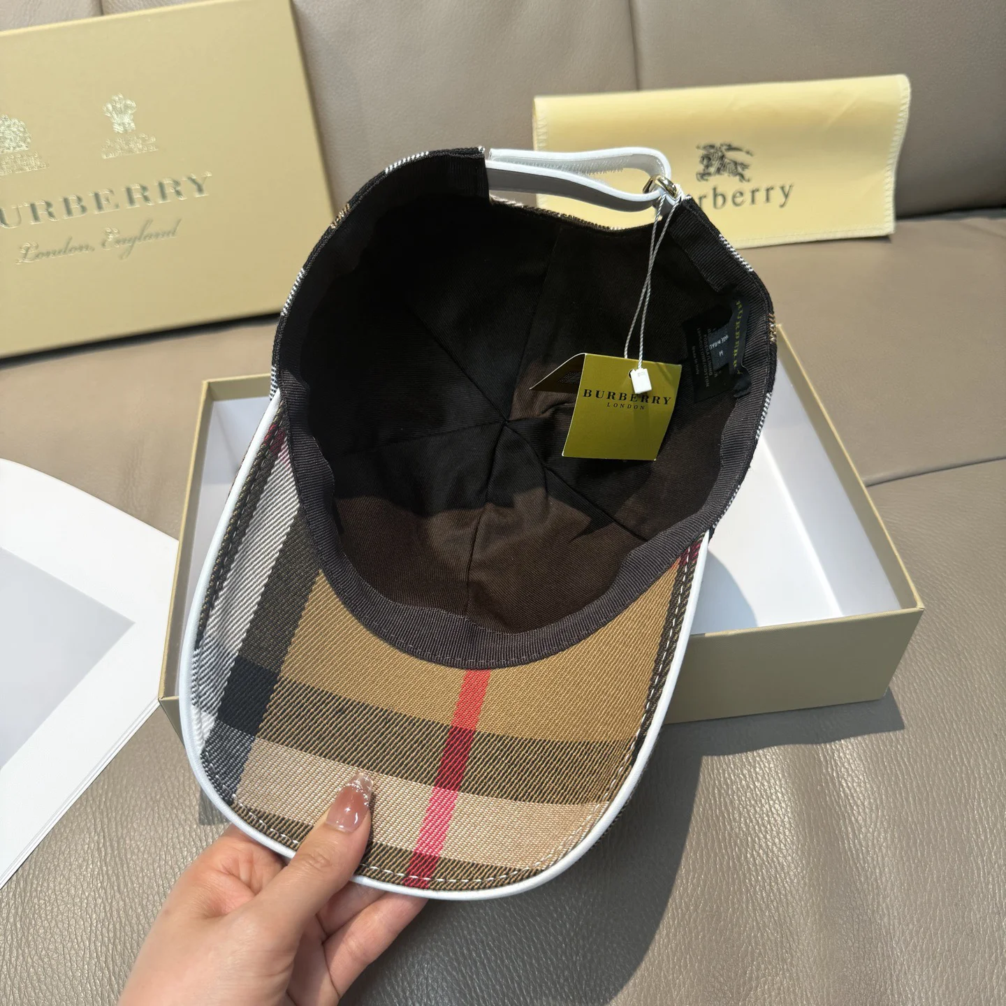 BURBERRY Caps Cotton & Leather Brown-Red-Black-White F510071313 - Image 8