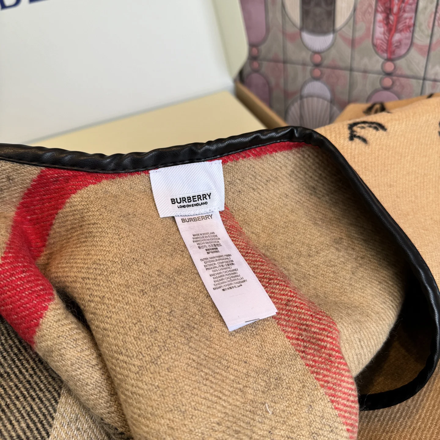 BURBERRY Scarves Cashmere Wool Beige-Black-Red-White 140_140 B6010070859 - Image 5