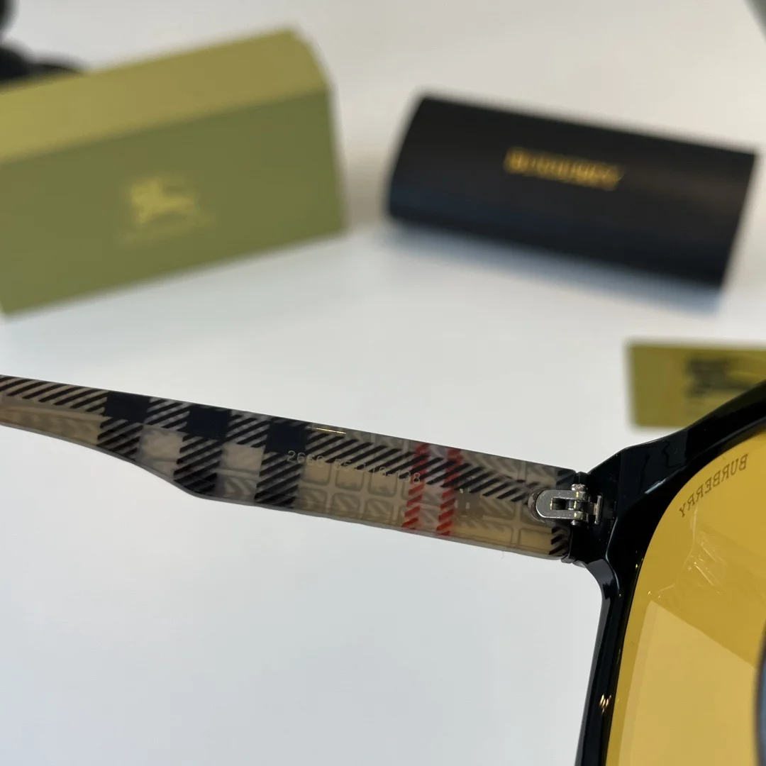 BURBERRY Sunglasses G010072890 - Image 10