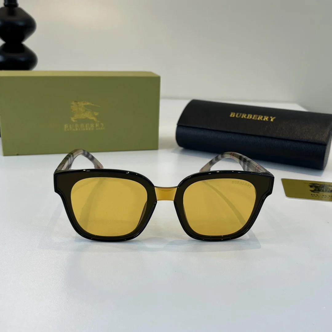 BURBERRY Sunglasses G010072890 - Image 4