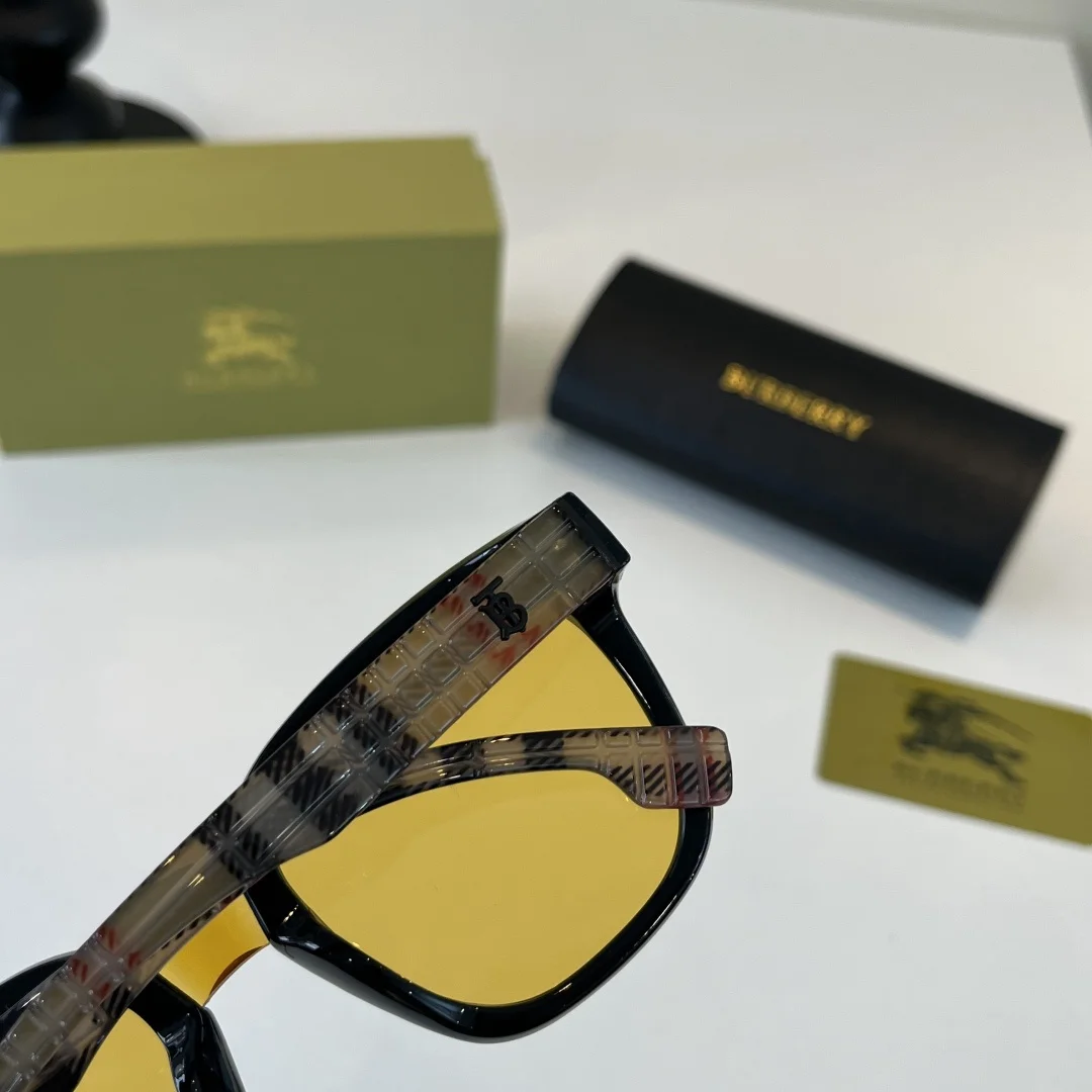 BURBERRY Sunglasses G010072890 - Image 9