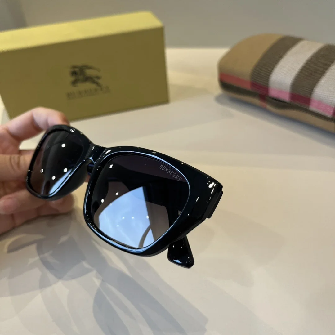 BURBERRY Sunglasses G510072882 - Image 5