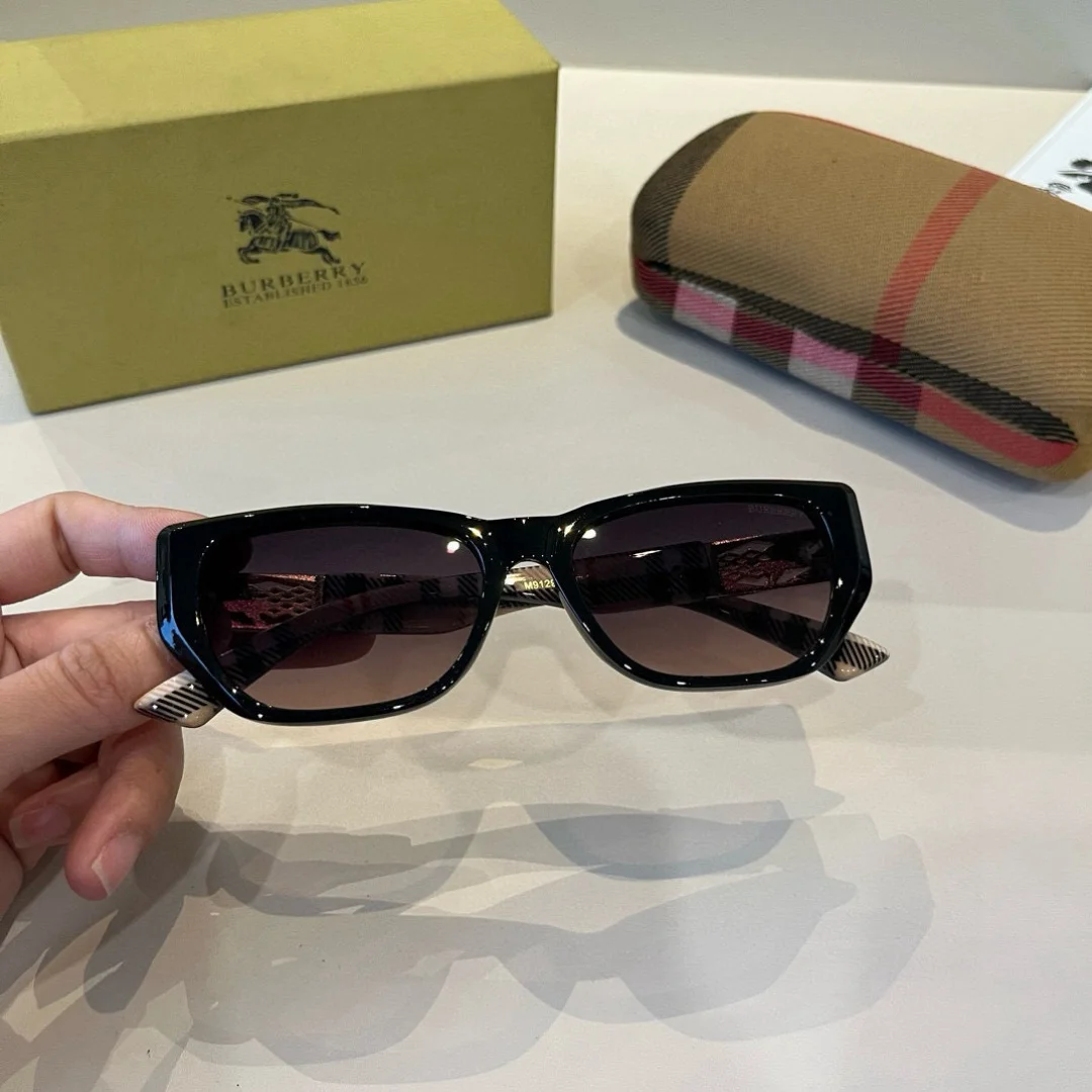 BURBERRY Sunglasses G510073651 - Image 4