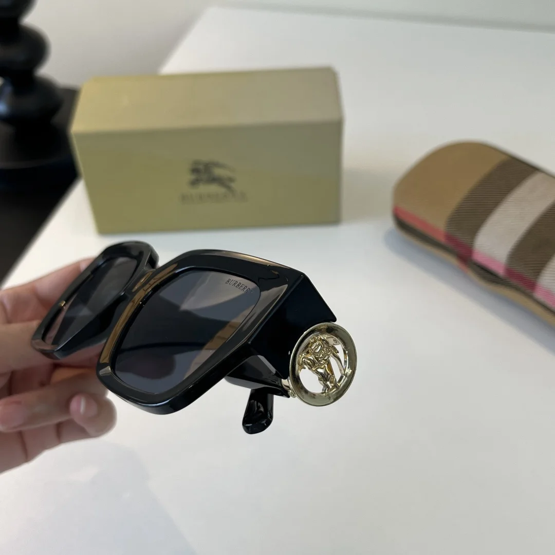 BURBERRY Sunglasses H010071861 - Image 9