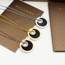 Alternative view of BVLGARI Necklaces Shell Stone One Size E010050067
