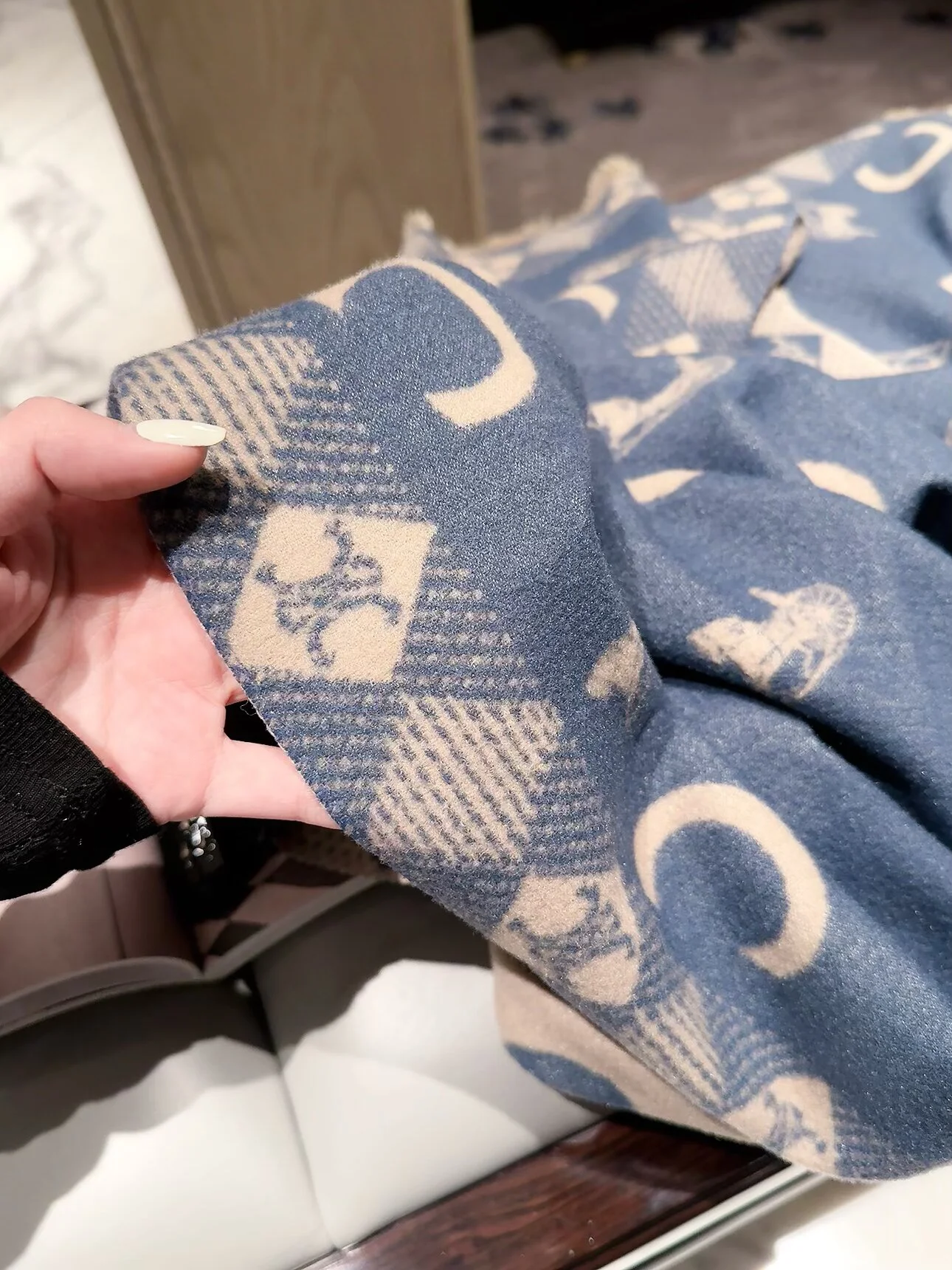 CELINE Scarves Cashmere Pink-Black 60X180 D510070915 - Image 8