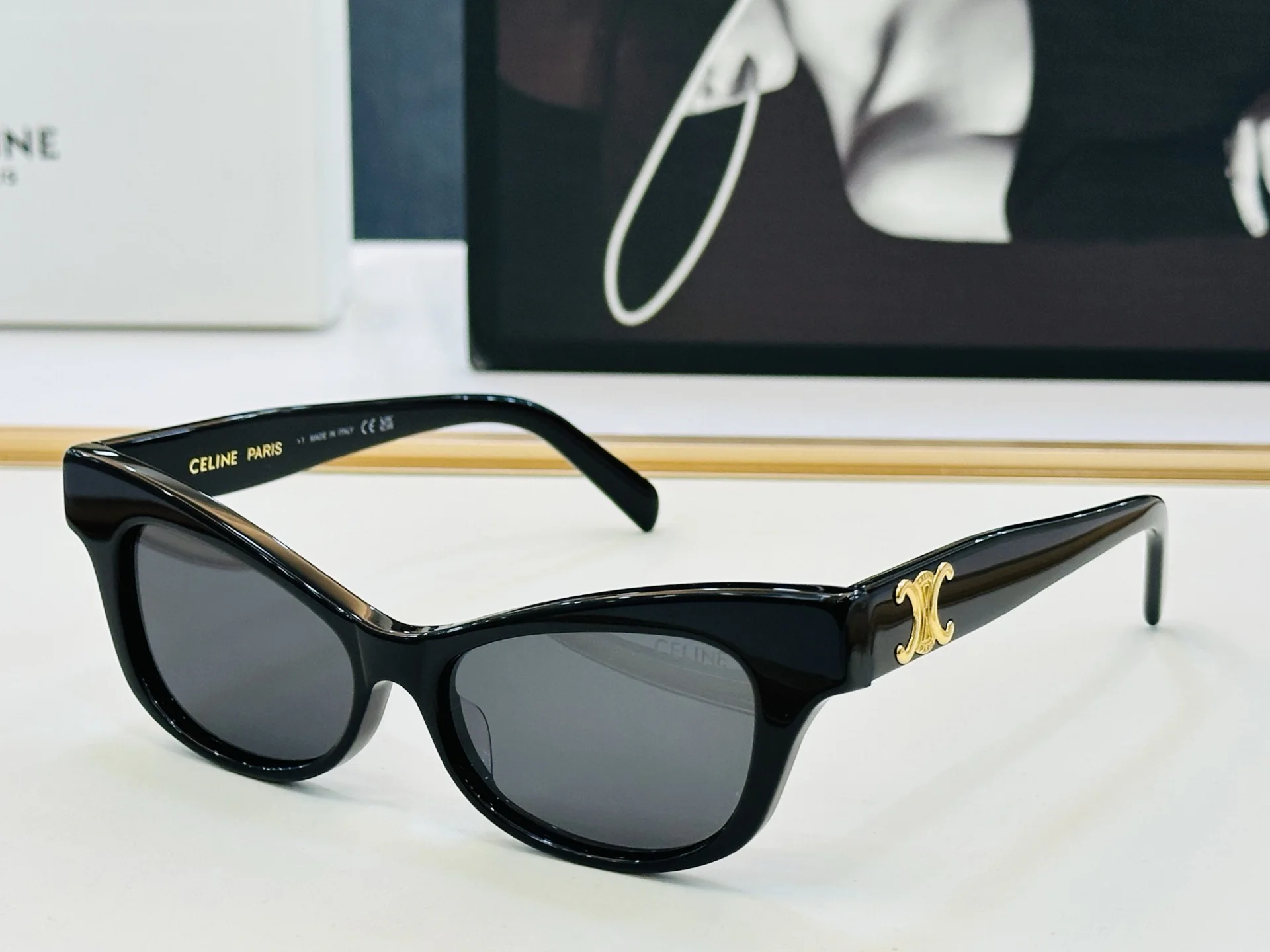 CELINE Sunglasses A3510072250 - Image 4